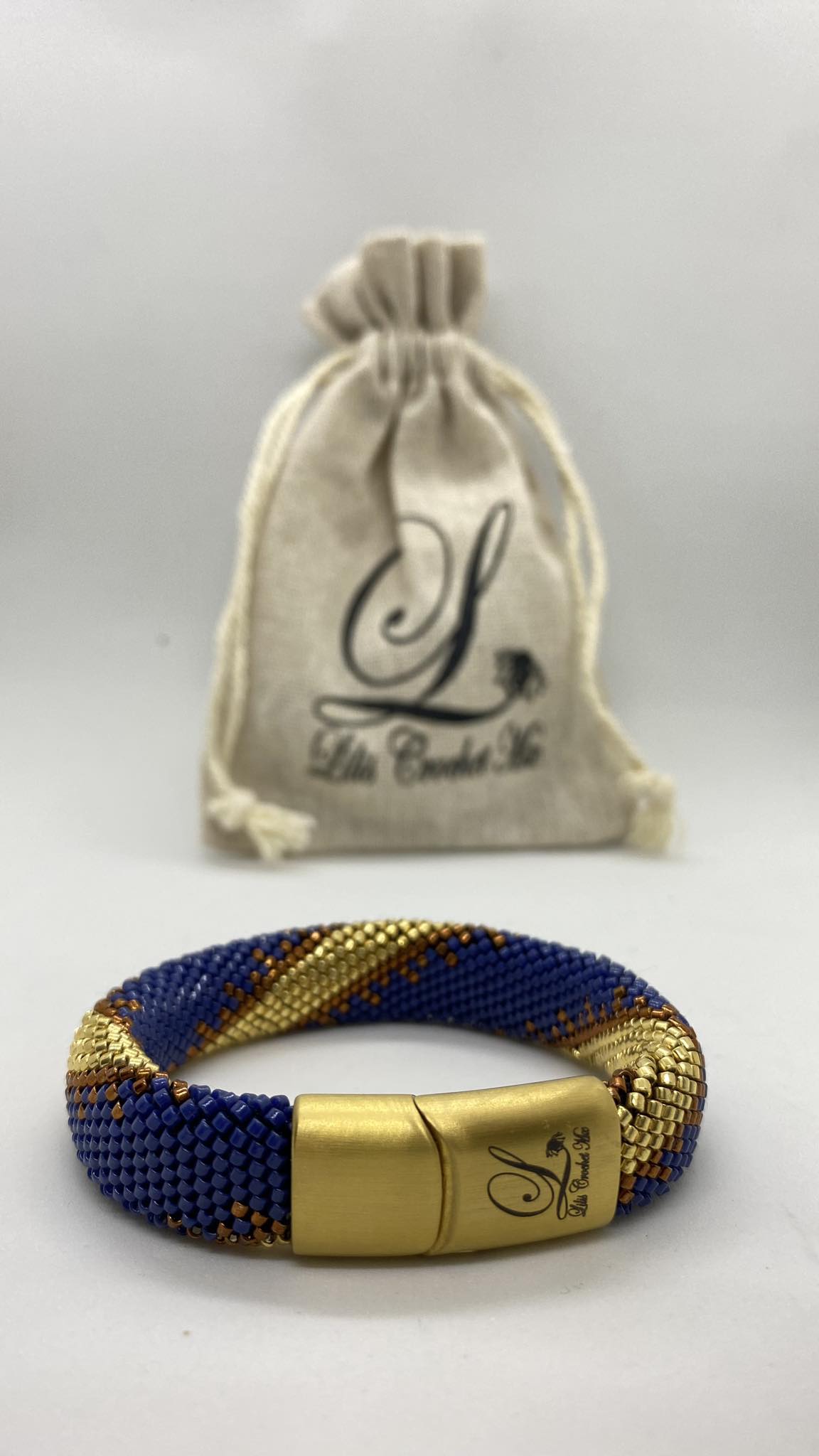 PULSERA PETROLEO
