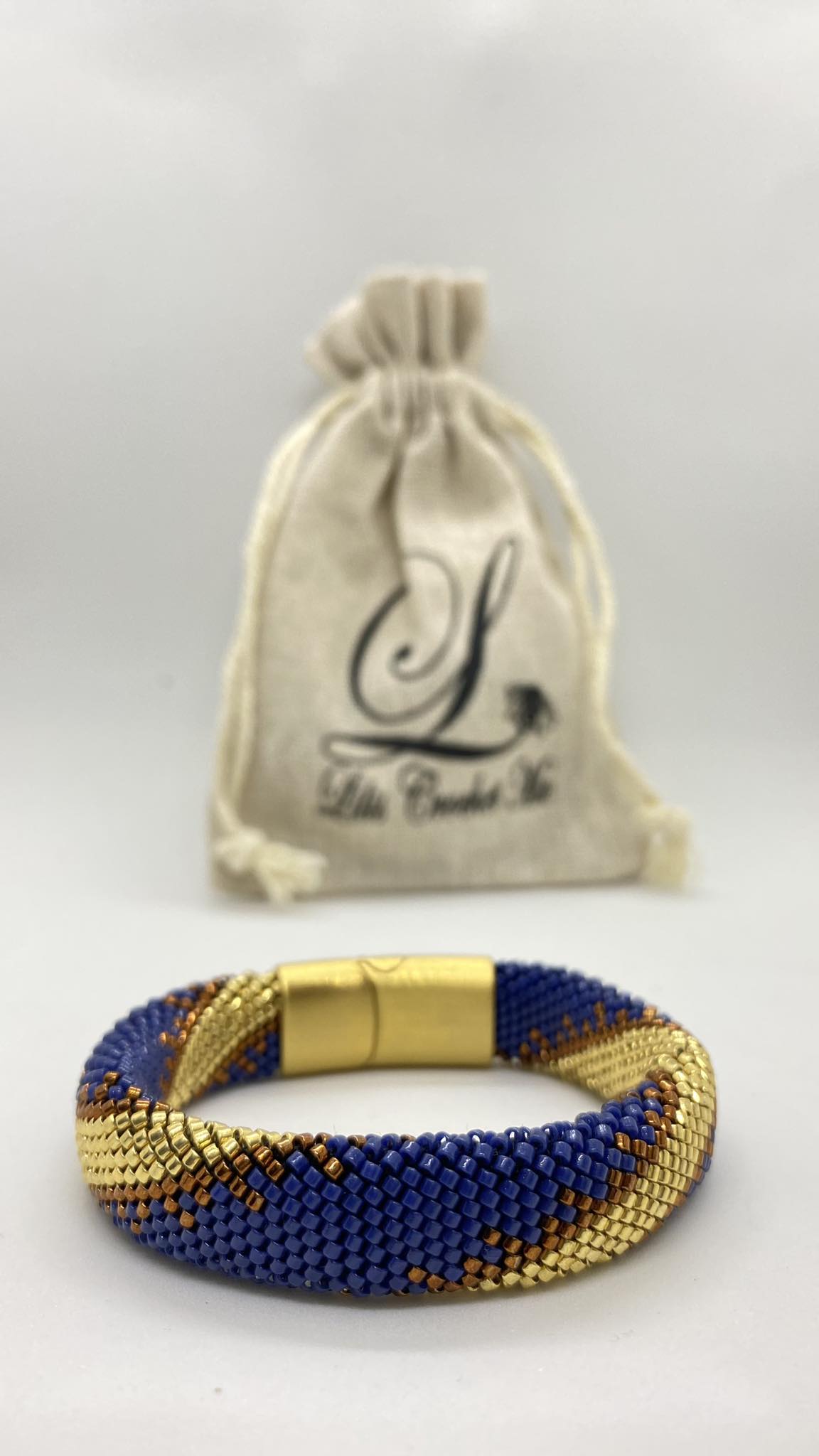 PULSERA PETROLEO